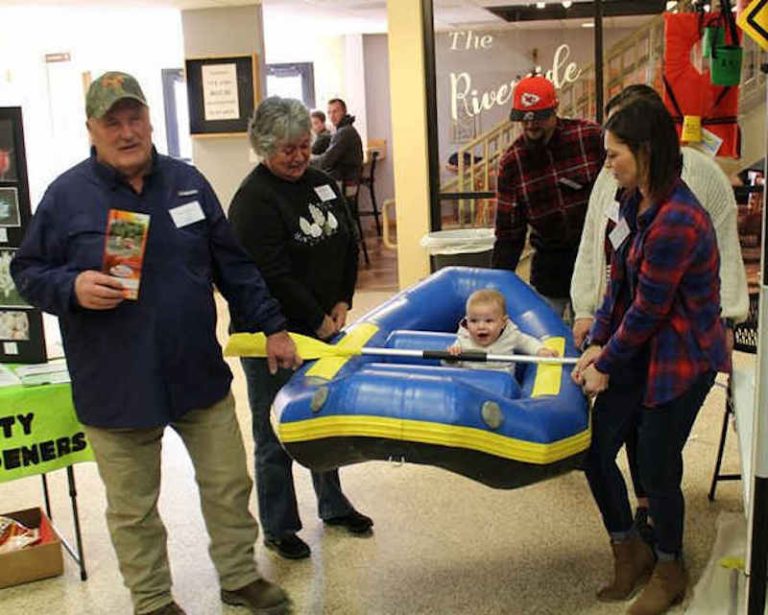 Baby rafting1a 768x615